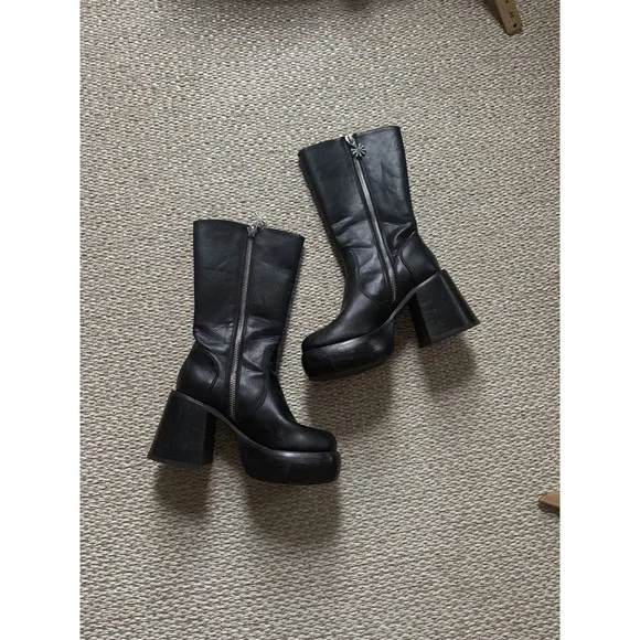 Delia's Dolls Kill New Moon Mid Calf Chunky Black Platform Boots Goth 9 Grunge - Picture 2 of 9